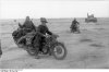 bundesarchiv bild 101i-783-0119-23a nordafrika italienische krad-fahrer